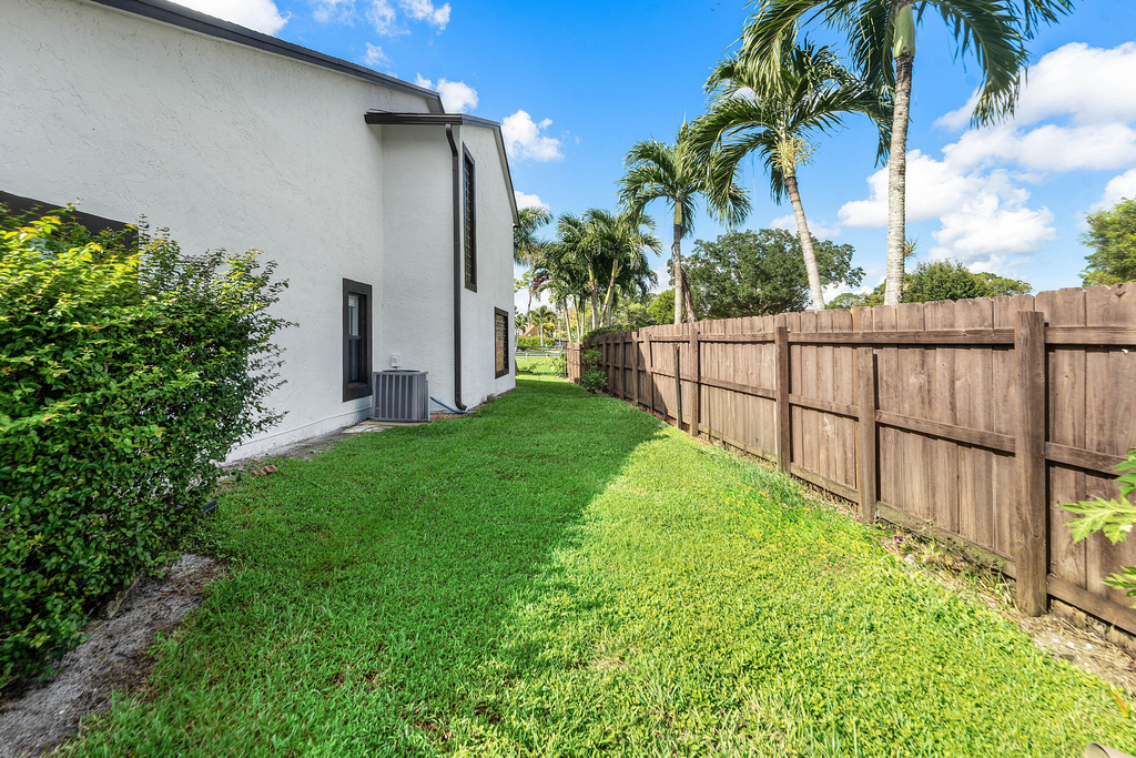 13645 Exotica Lane - Photo 49