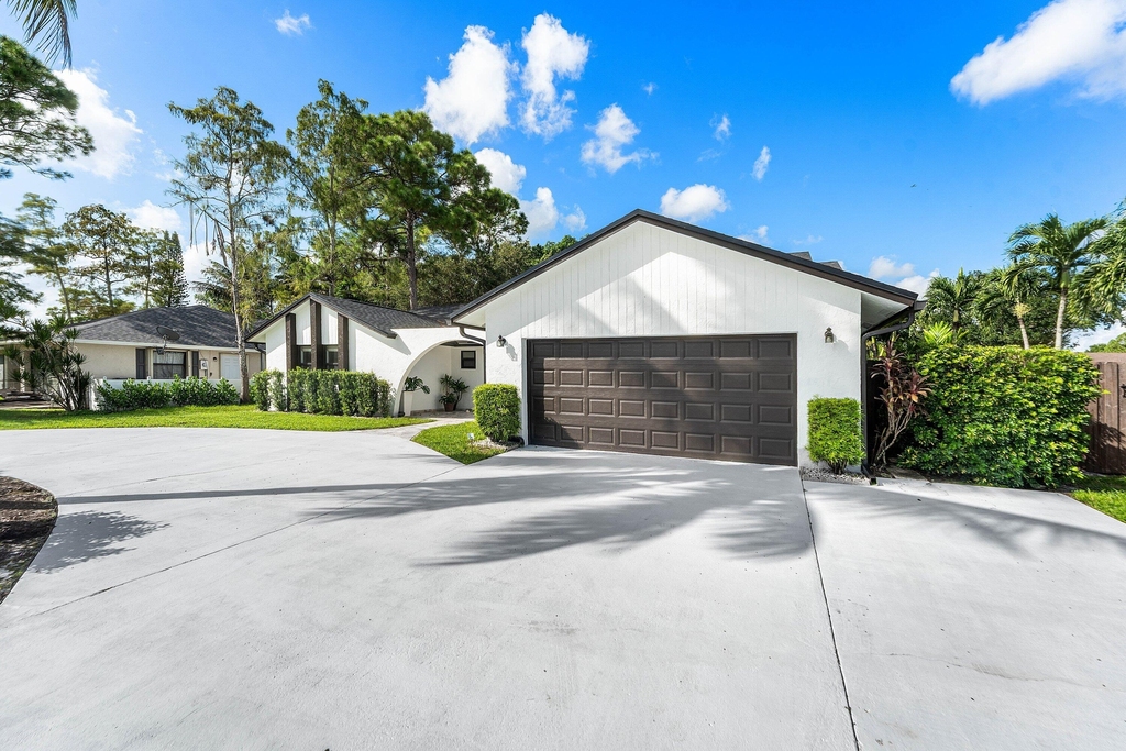13645 Exotica Lane - Photo 2