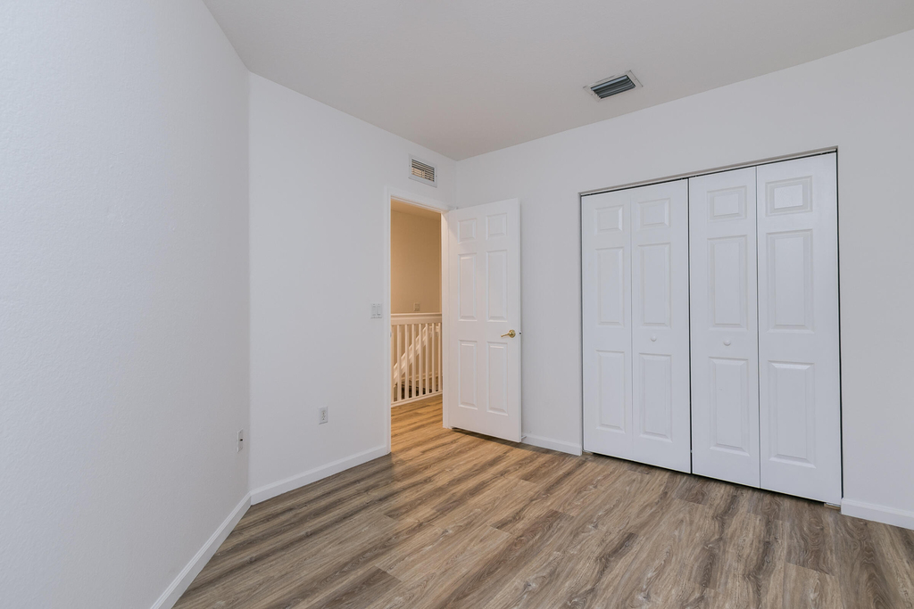 2830 Sw 82nd Avenue - Photo 41