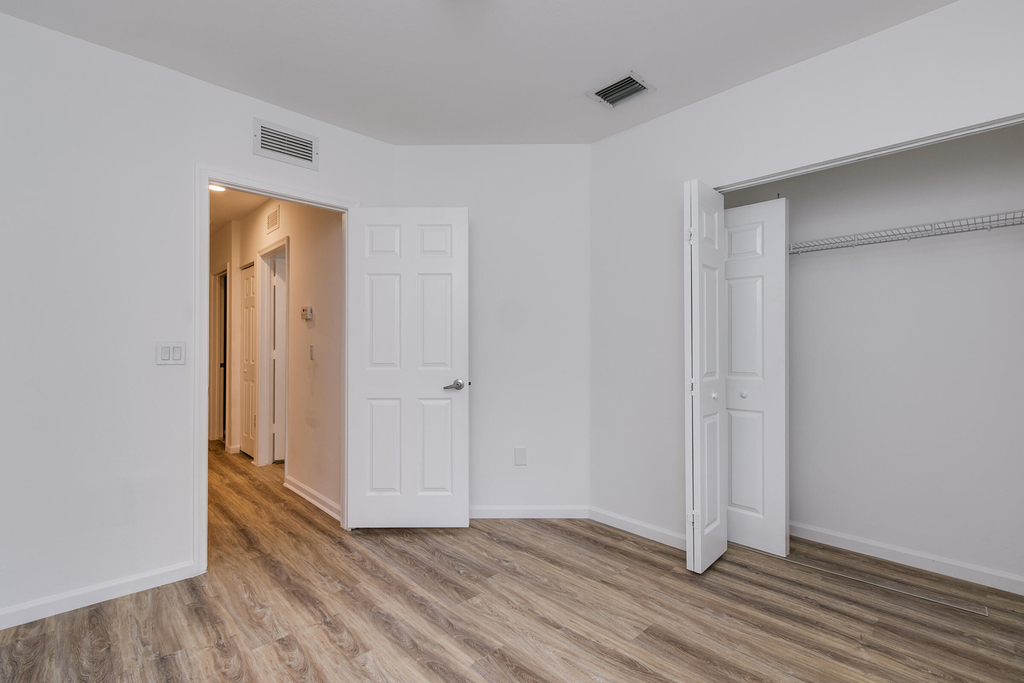 2830 Sw 82nd Avenue - Photo 34
