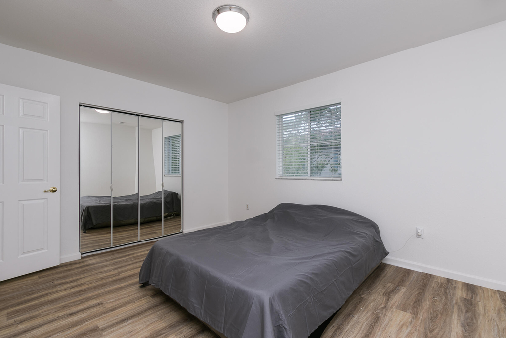 2830 Sw 82nd Avenue - Photo 25