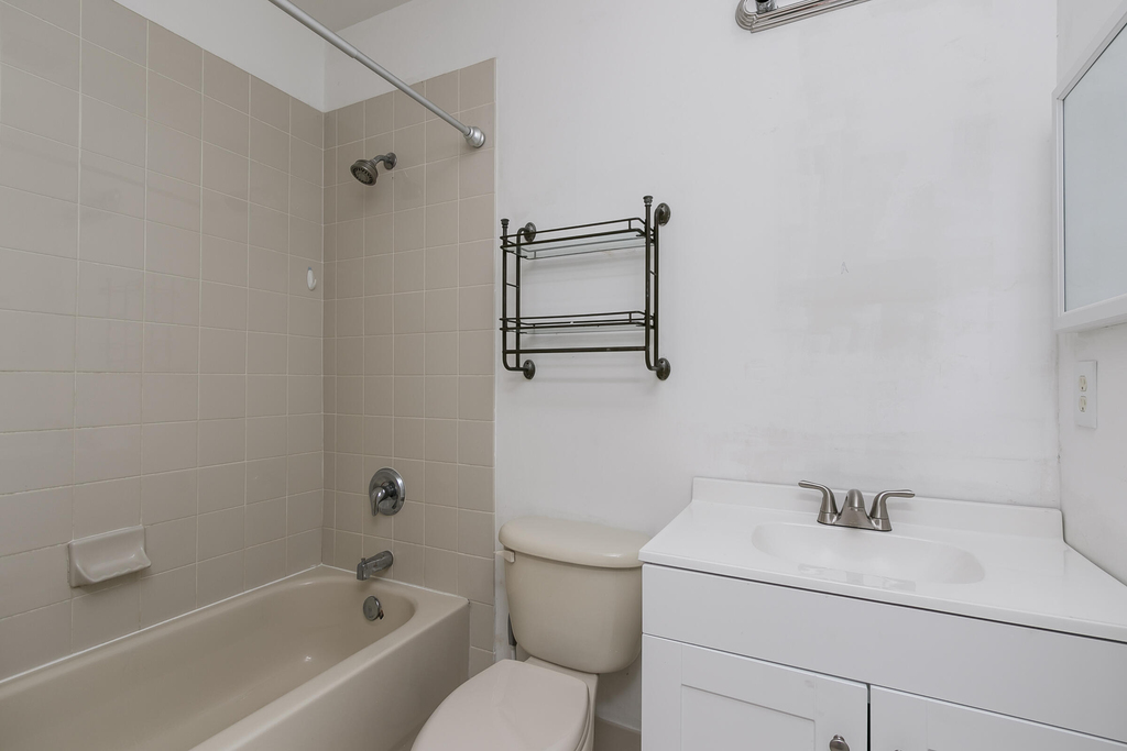 2830 Sw 82nd Avenue - Photo 19