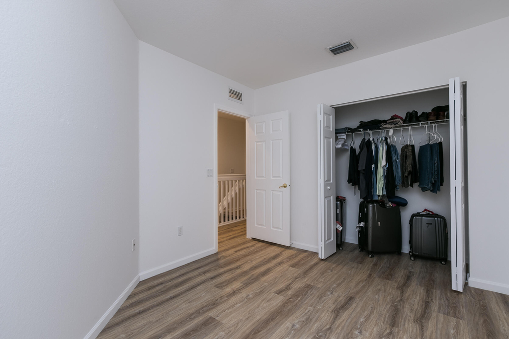 2830 Sw 82nd Avenue - Photo 42