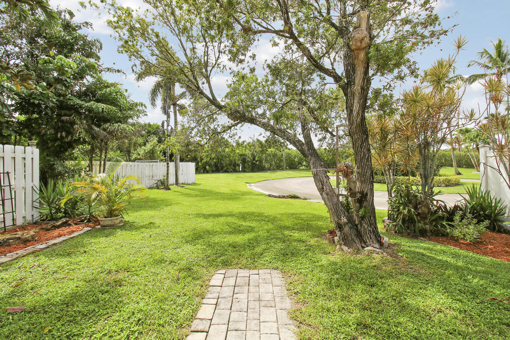 7333 Burgess Drive - Photo 17