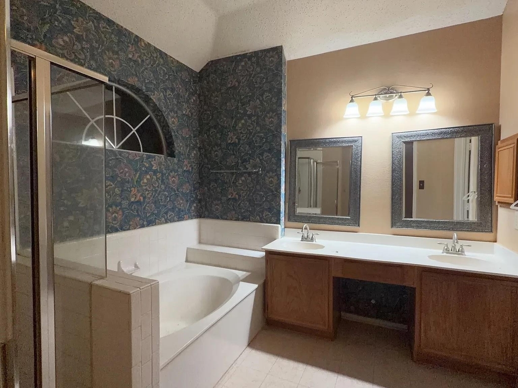 1208 Canoe Lane - Photo 17