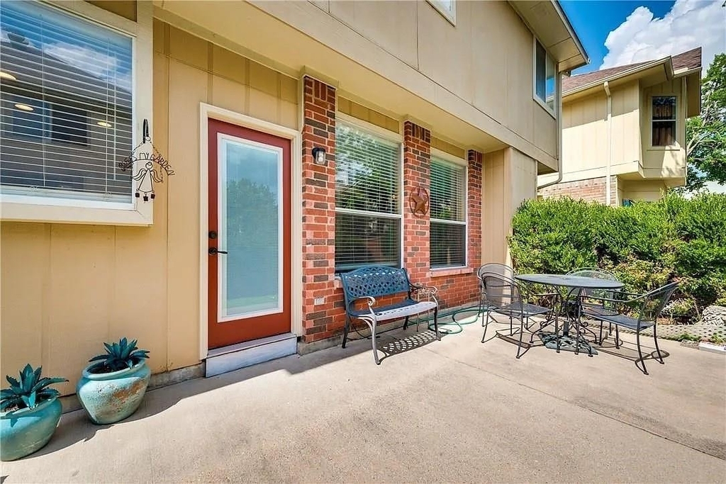 1208 Canoe Lane - Photo 19