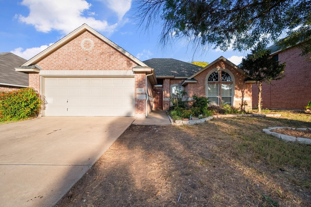 309 Shane Lane - Photo 0