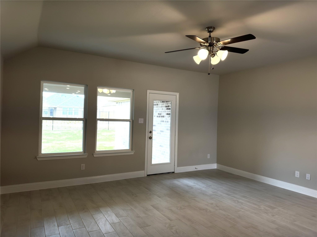 601 Tartane Drive - Photo 9