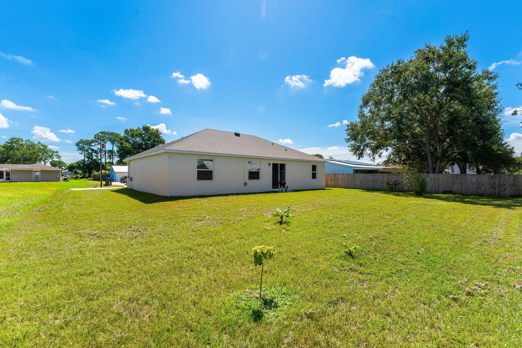 2044 Sw Americana Street - Photo 46