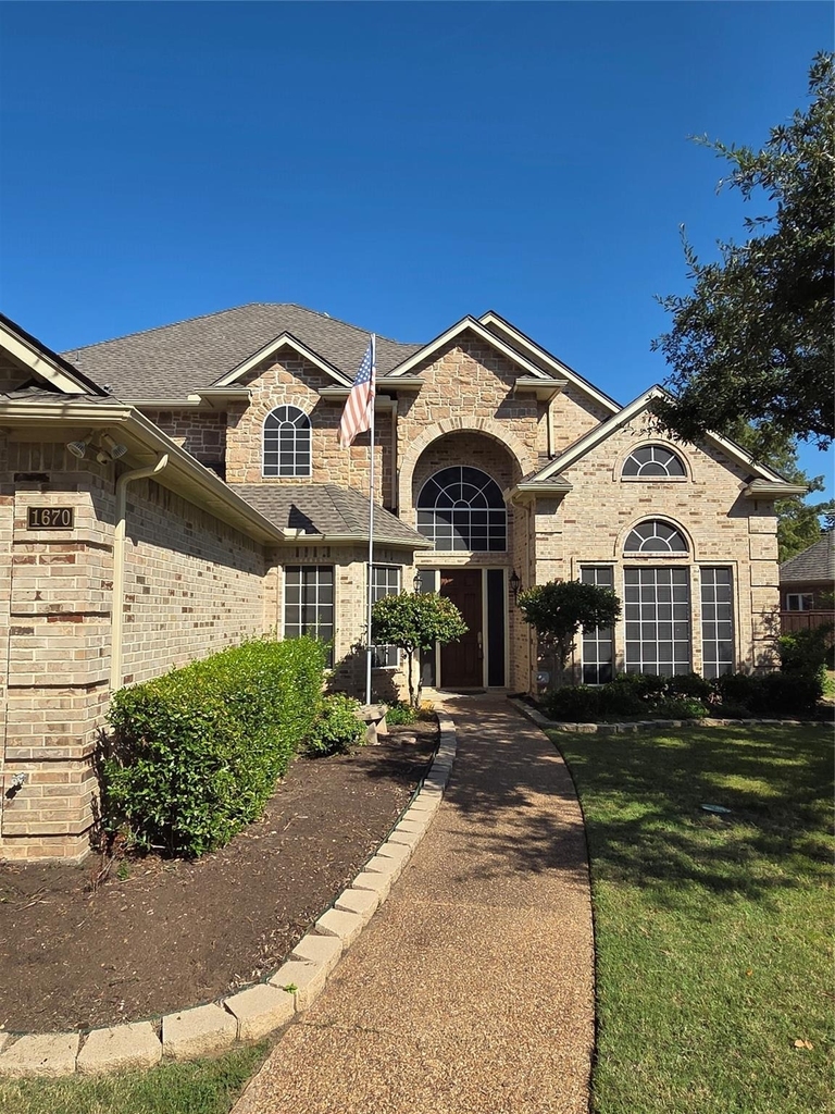 1670 Oak Ridge Drive - Photo 2