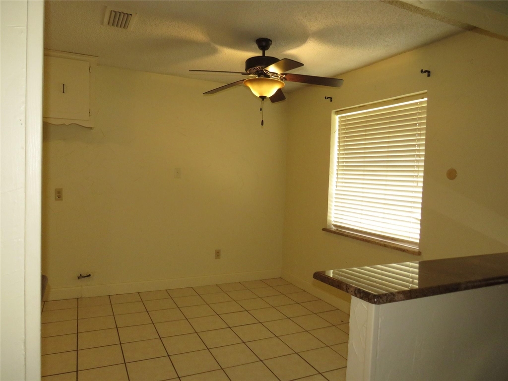 1928 Hurstview Drive - Photo 9