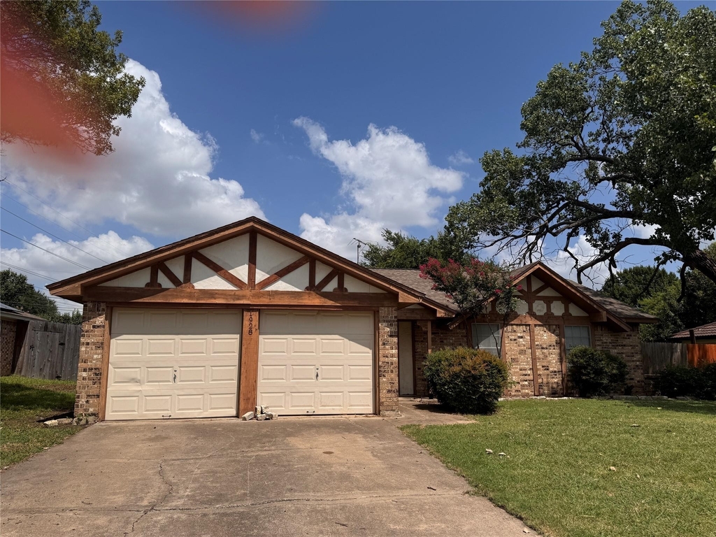 1928 Hurstview Drive - Photo 1