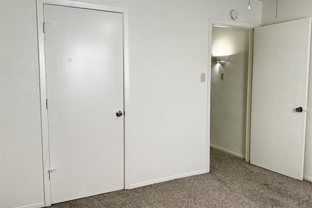 1913 Kingswood Court - Photo 12