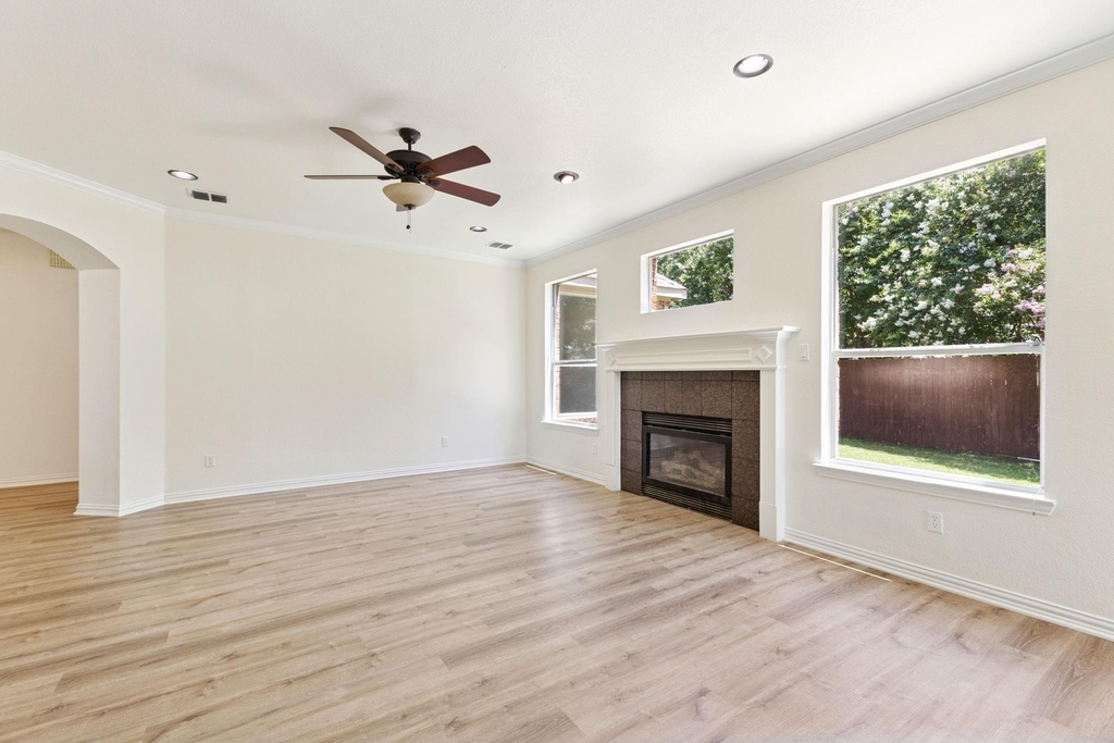 2509 Woodstone Court - Photo 9