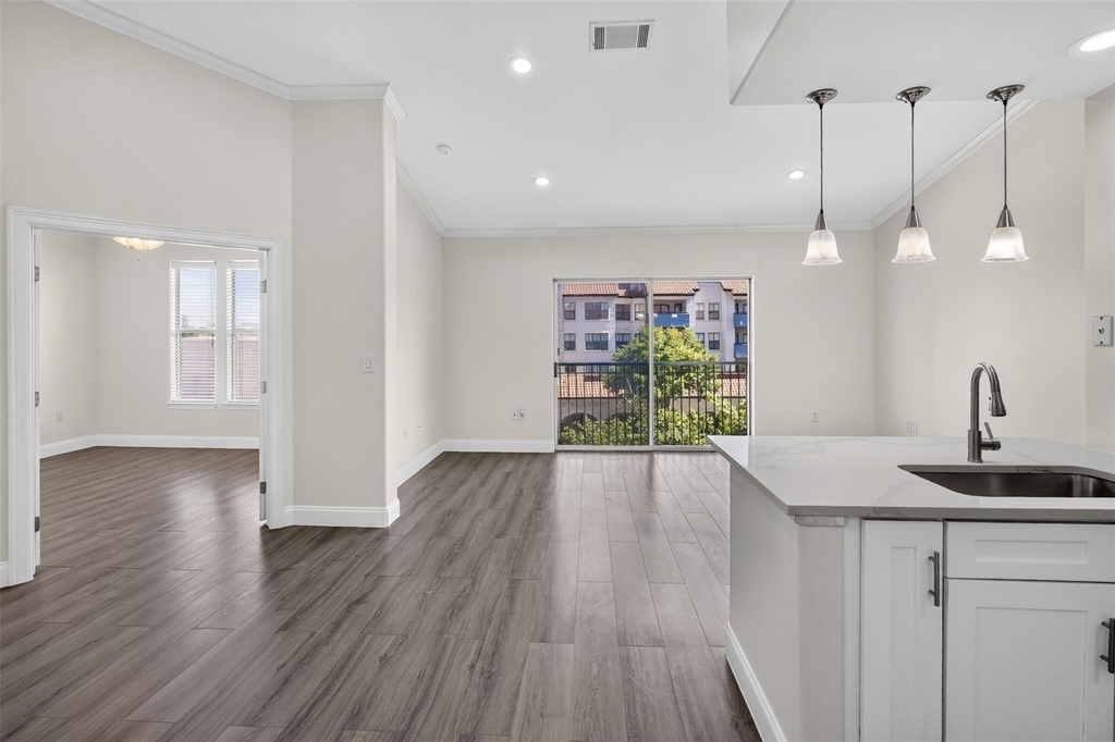 330 Las Colinas Boulevard E - Photo 0