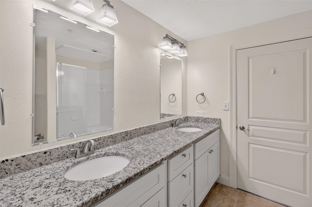 330 Las Colinas Boulevard E - Photo 15