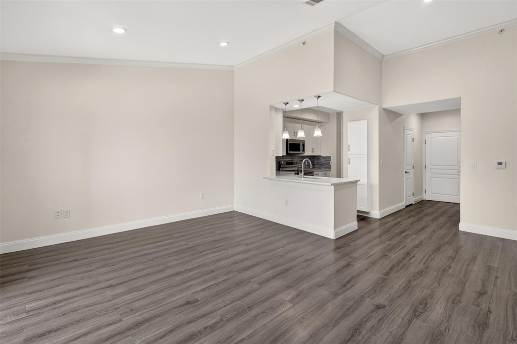 330 Las Colinas Boulevard E - Photo 1