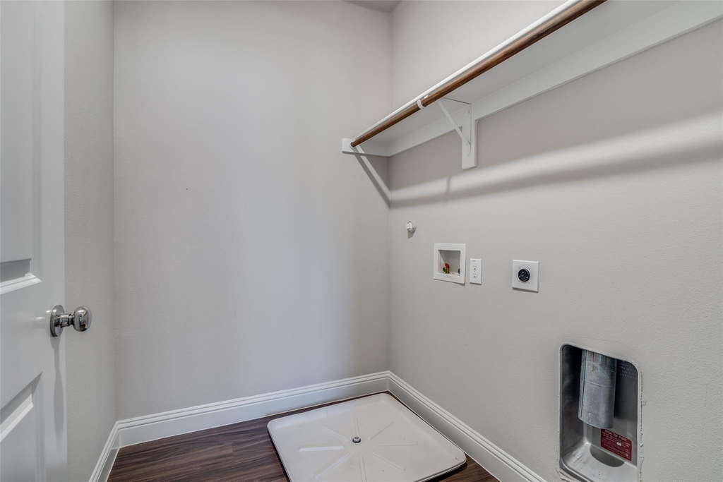 4533 Titus Circle - Photo 19