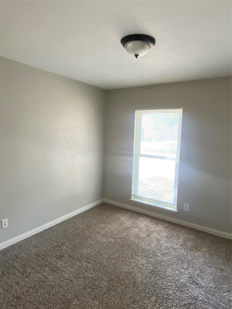 7309 Oakstone Drive - Photo 9