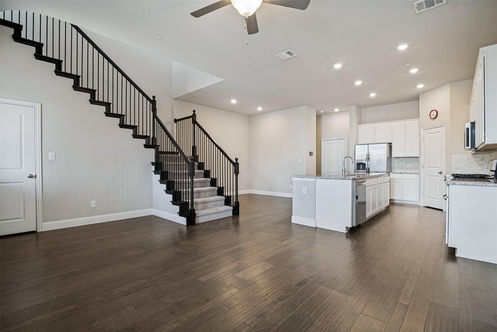 7401 Sunset Boulevard - Photo 5