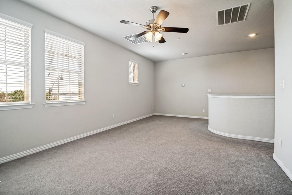 7401 Sunset Boulevard - Photo 13
