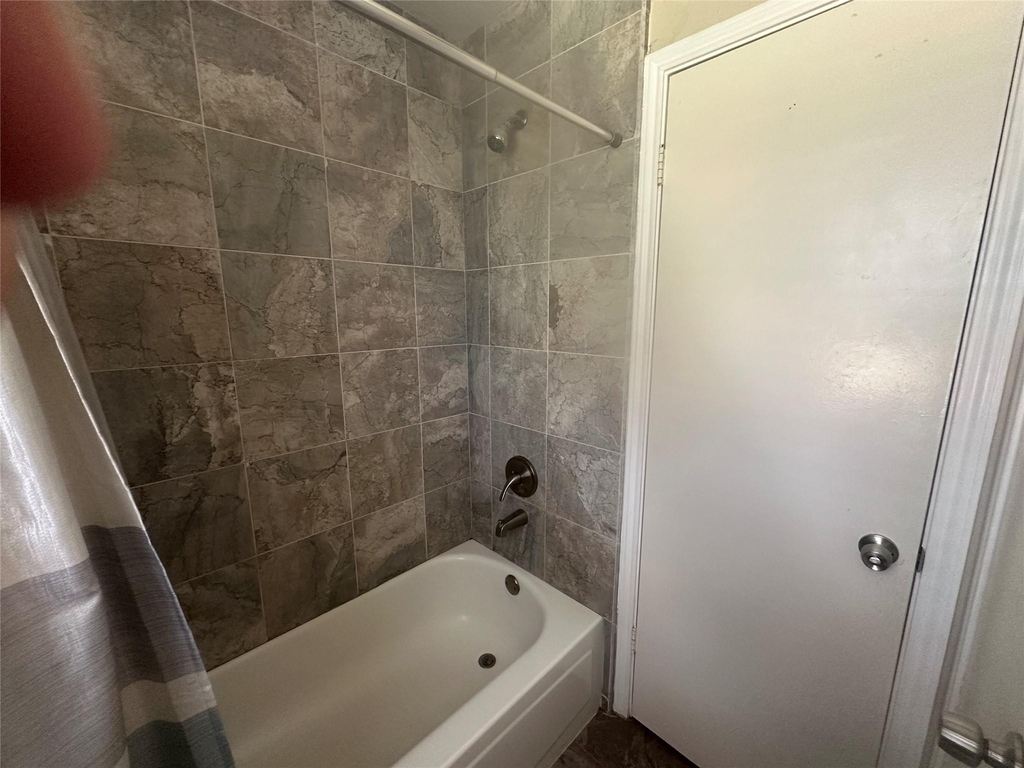 2305 Dalewood Lane - Photo 11