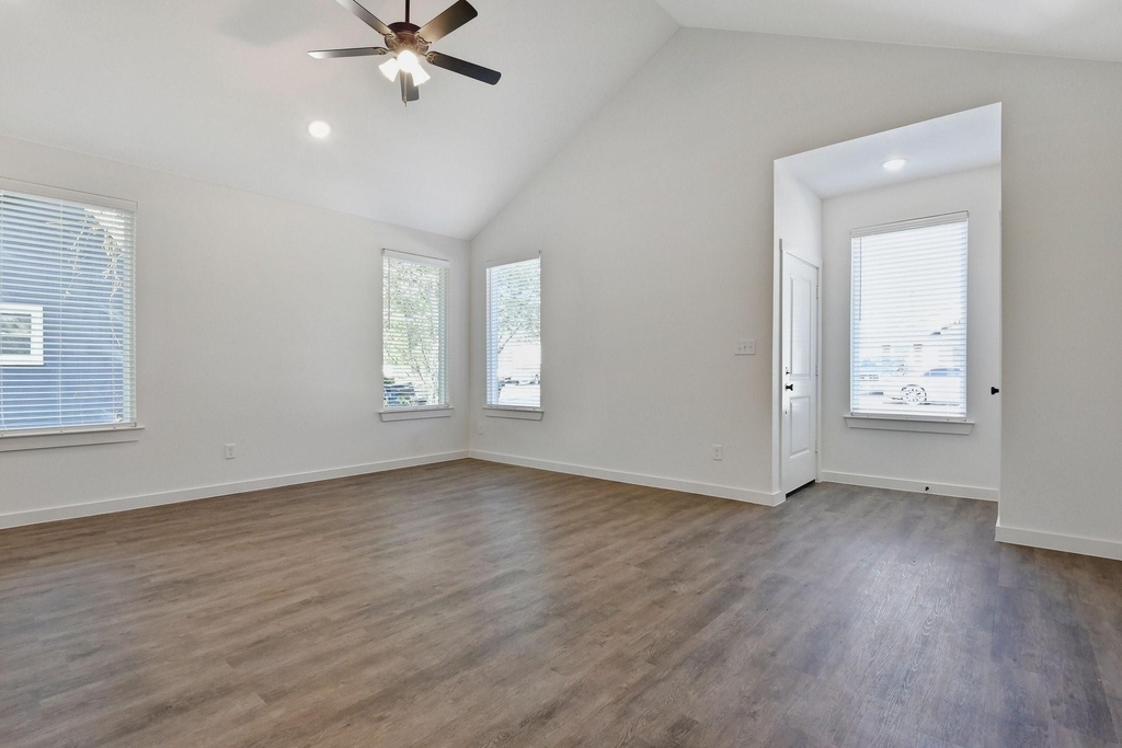 720 W Texas Street - Photo 6
