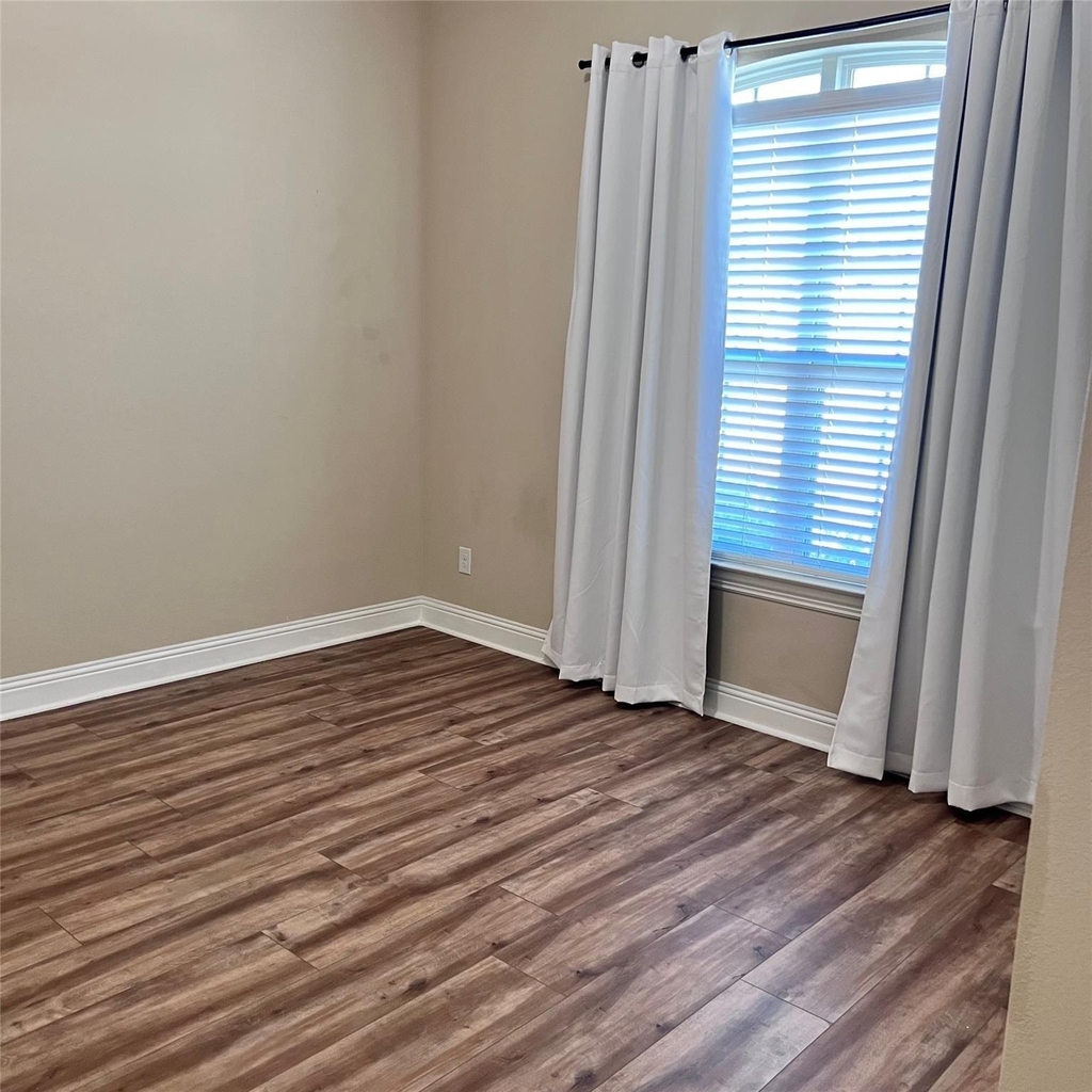3820 Riversdale - Photo 14