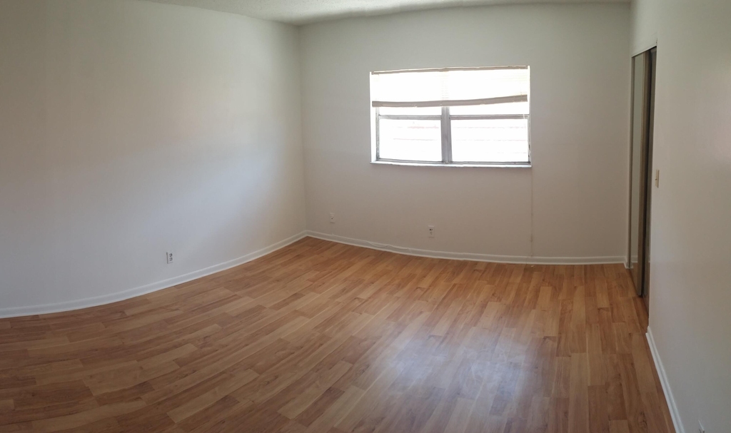 5333 Nw 27th Street - Photo 8