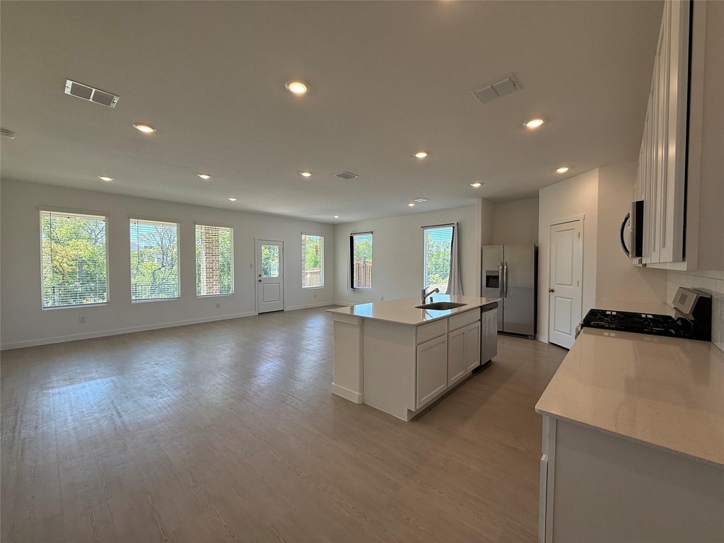 3025 Timber Ridge Drive - Photo 5