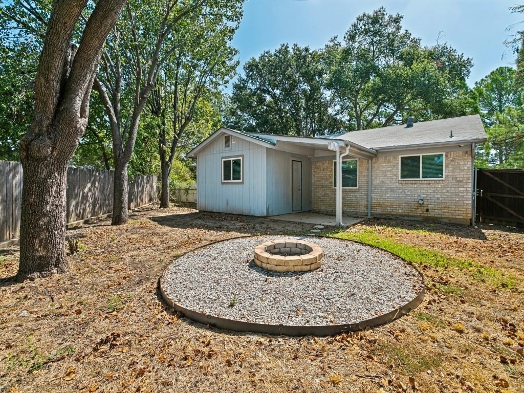 2305 Harvard Drive - Photo 15
