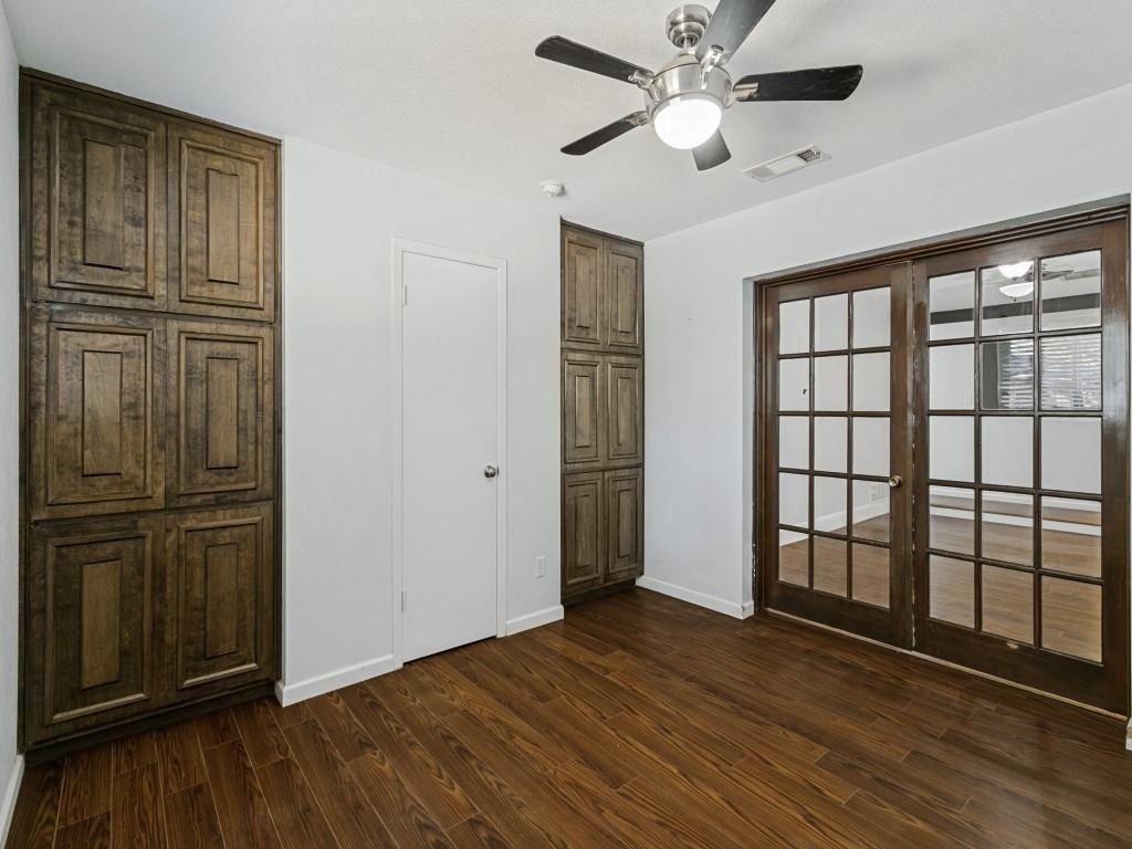 2305 Harvard Drive - Photo 5