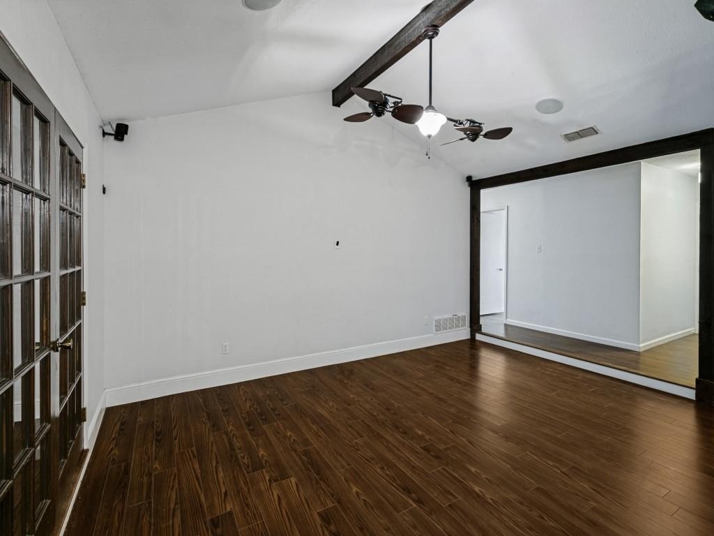 2305 Harvard Drive - Photo 3