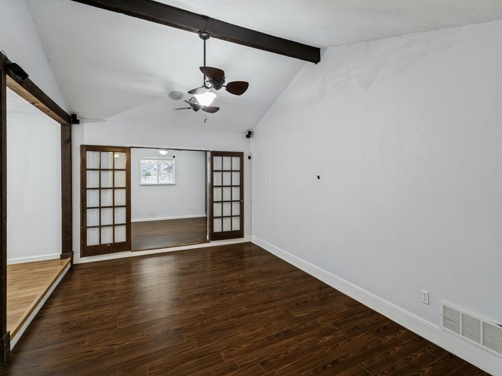 2305 Harvard Drive - Photo 2