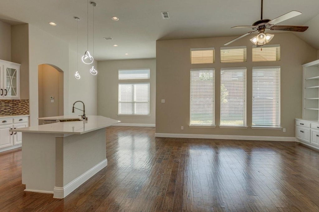 13788 El Toro Road - Photo 3