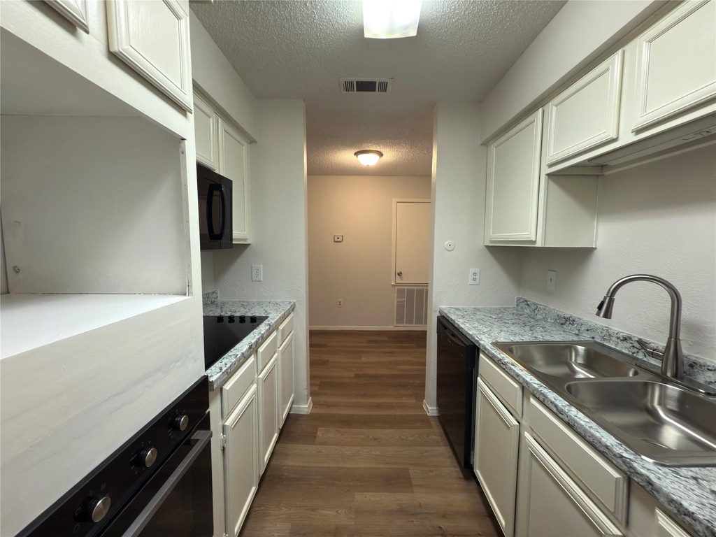 9696 Walnut Street - Photo 8