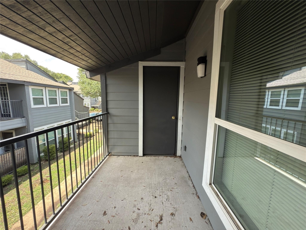 9696 Walnut Street - Photo 16