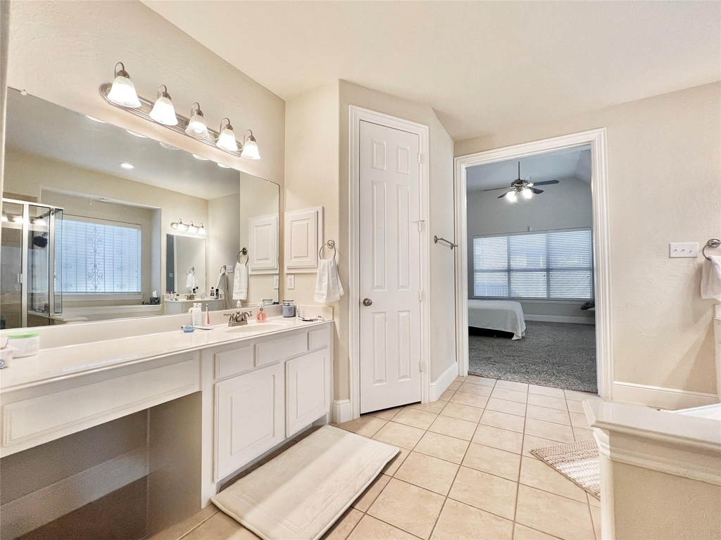 10404 Offshore Drive - Photo 19