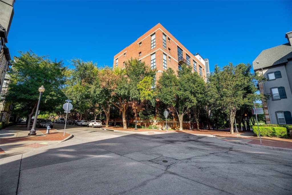 3110 Thomas Avenue - Photo 18