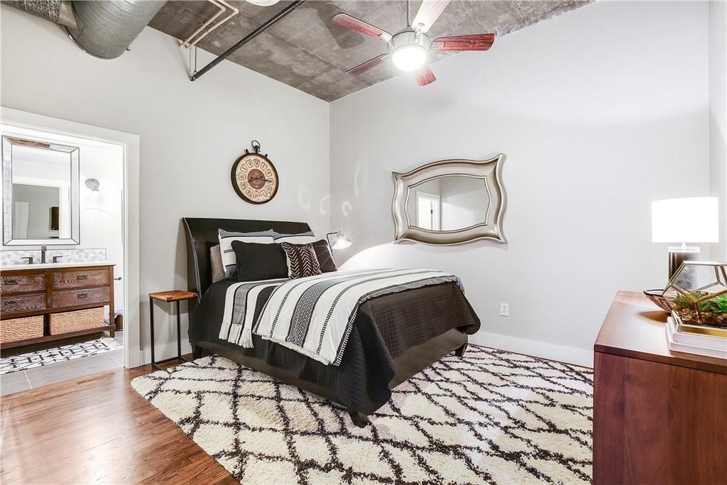 3110 Thomas Avenue - Photo 9