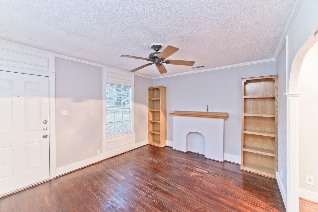 6020 Llano Avenue - Photo 4