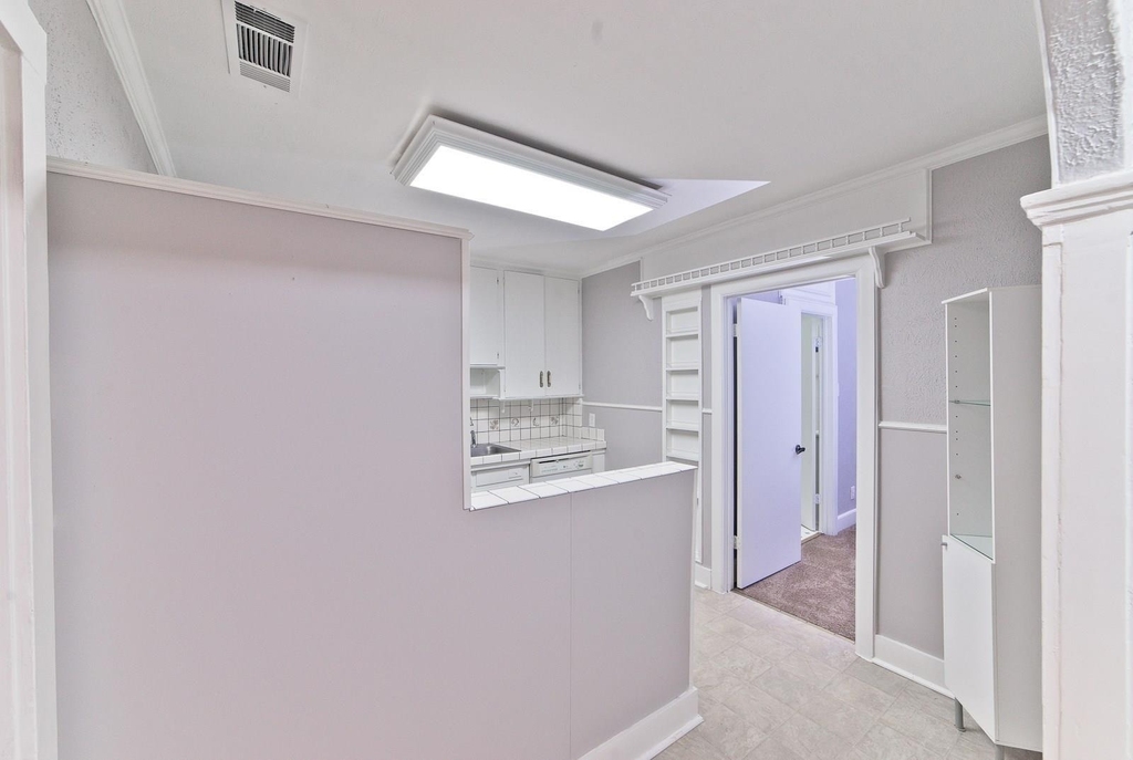 6020 Llano Avenue - Photo 5