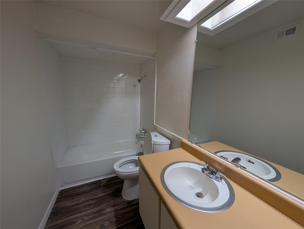 7431 Holly Hill Drive - Photo 14