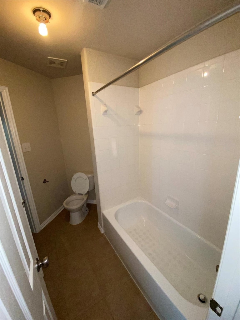 10045 Bluewater Terrace - Photo 18