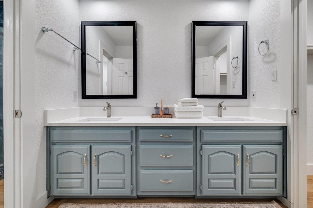1402 Tiffany Forest Lane - Photo 30