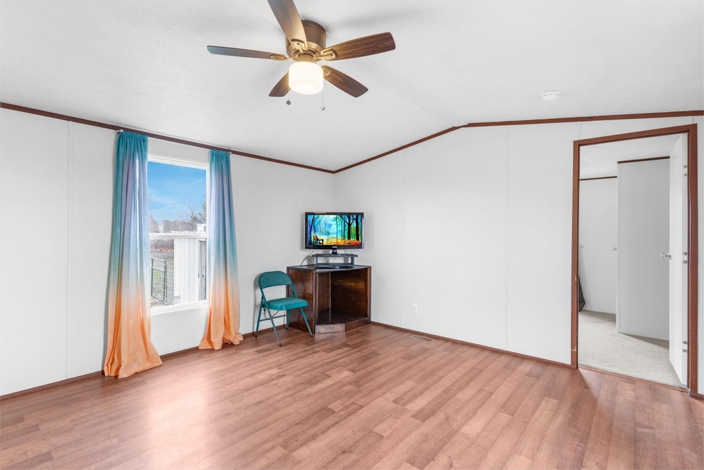 635 Fielder Road - Photo 12