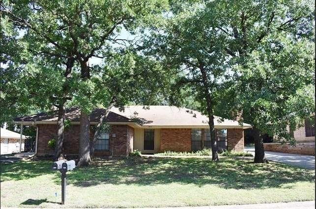 7009 Overton Park - Photo 1