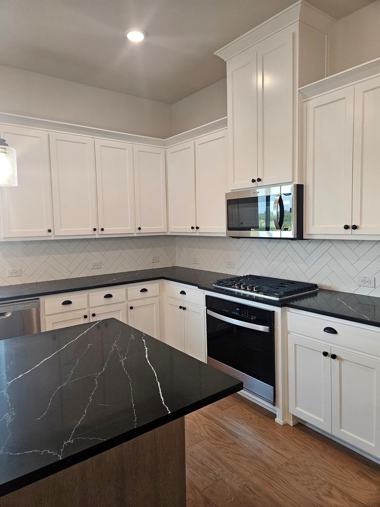 221 Chestnut Street - Photo 7