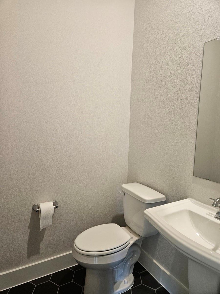 221 Chestnut Street - Photo 4