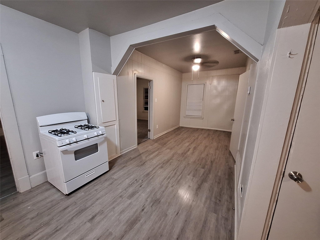 1142 Grape Street - Photo 4